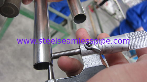 Jasny Annealed Stainless Steel Tube: TP304, TP304L, TP316, TP316L, TP316Ti Cold Press.  Zwykły Koniec z plastikową osłonką