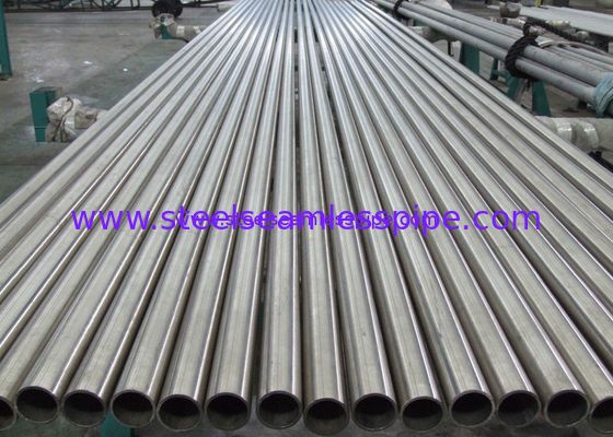 Jasne wyżarzane rury ze stali nierdzewnej DIN 17458 EN10216-5 TC 1 D4 / T3 1.4301 / 1.4307 25,4 X 2,11 x 6096 mm